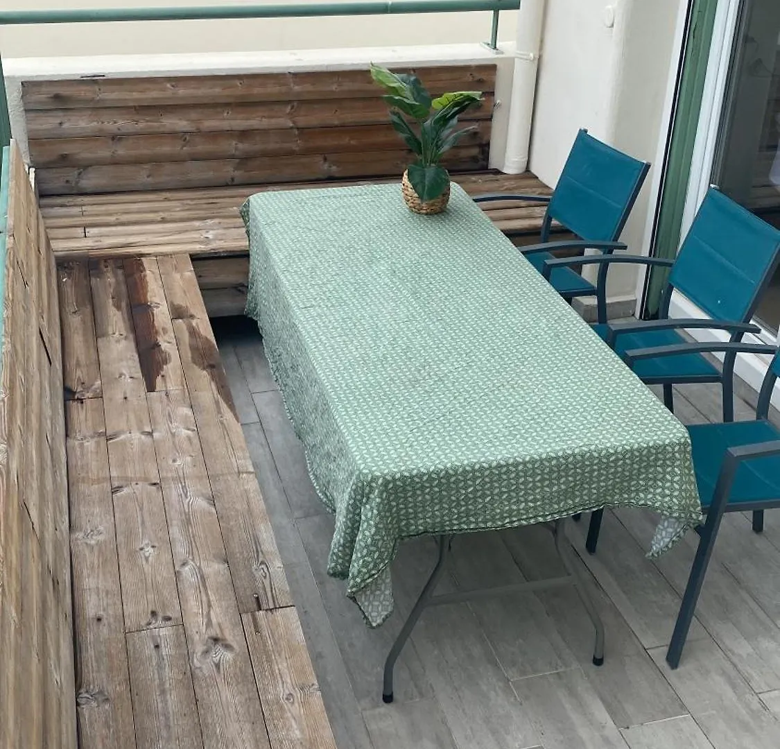Juan 3 Chambres - Terrasses - Plage 0*, Juan-les-Pins